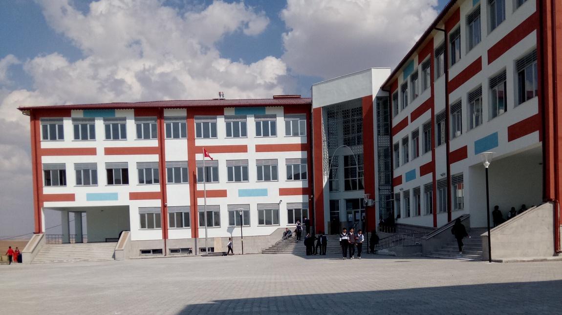Ayşe Nuriye Taşbaşı Mesleki ve Teknik Anadolu Lisesi Fotoğrafı